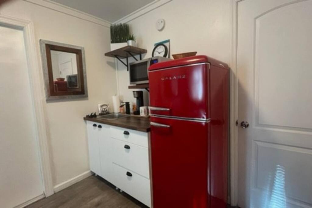 Lovely Studio Apartment With Kitchenette. Tampa Exterior photo
